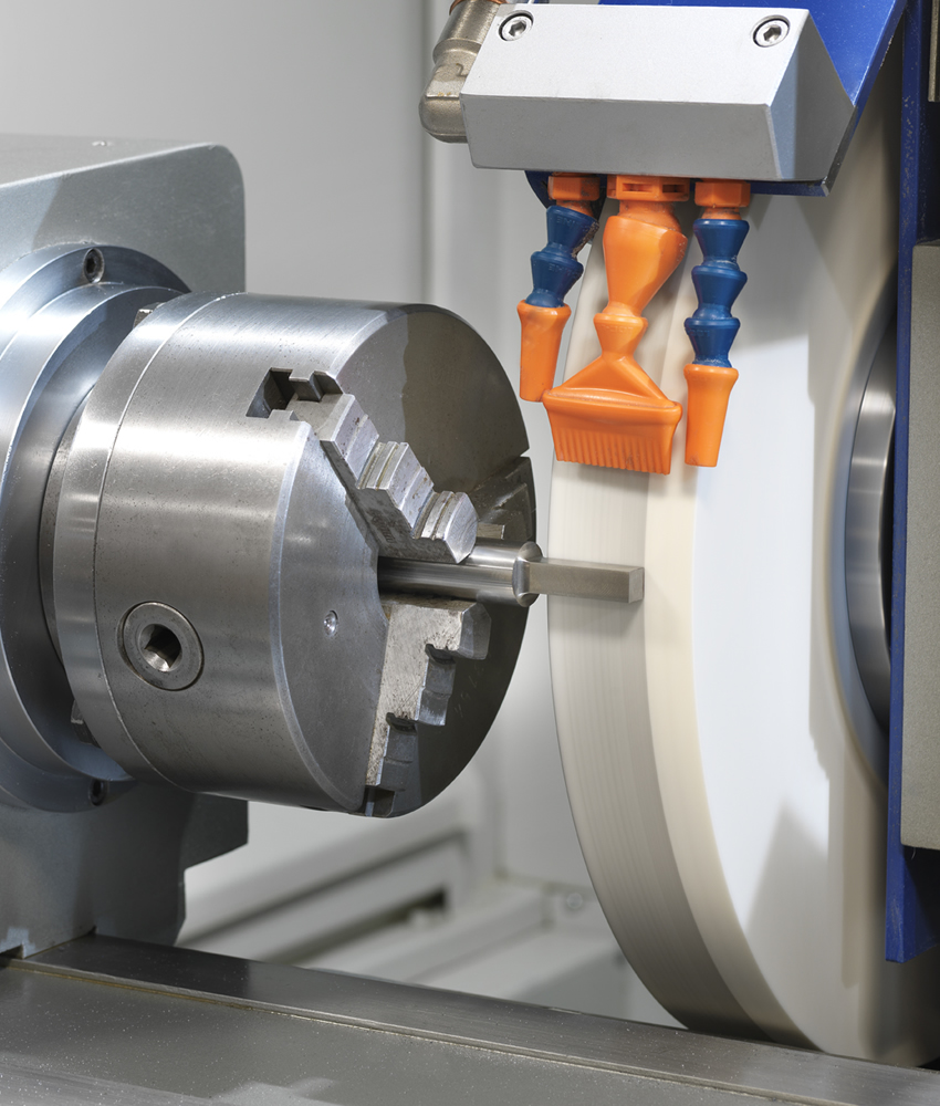 https://www.beechwoodengineering.co.uk/wp-content/uploads/2023/04/cnc-cylindrical-grinding-machine.jpeg