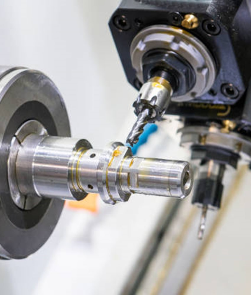 https://www.beechwoodengineering.co.uk/wp-content/uploads/2023/04/the-cnc-turning-process.jpg